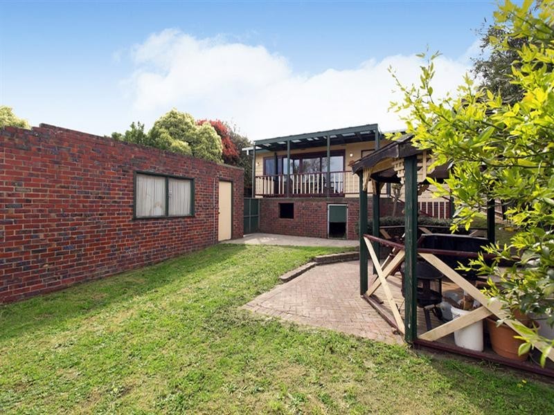 16 Jacqueline Road, Mount Waverley VIC 3149