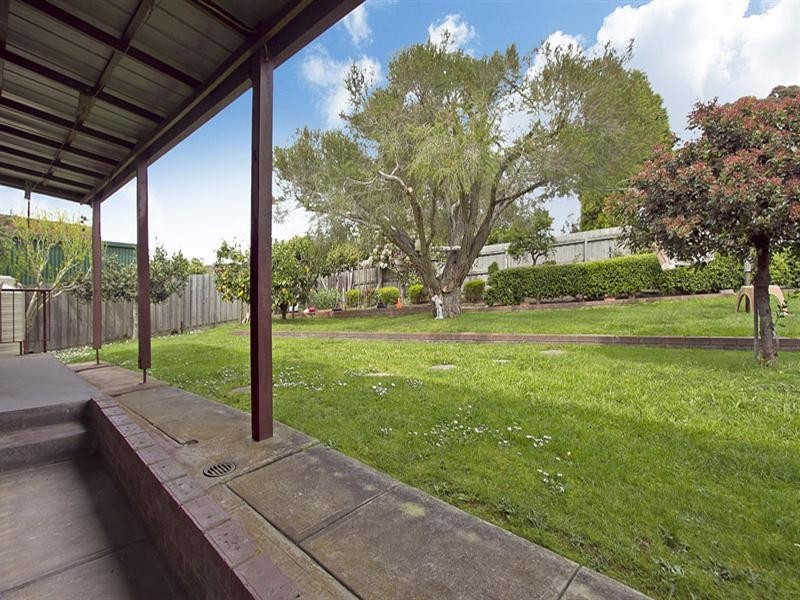 16 Mullens Road, Vermont South VIC 3133