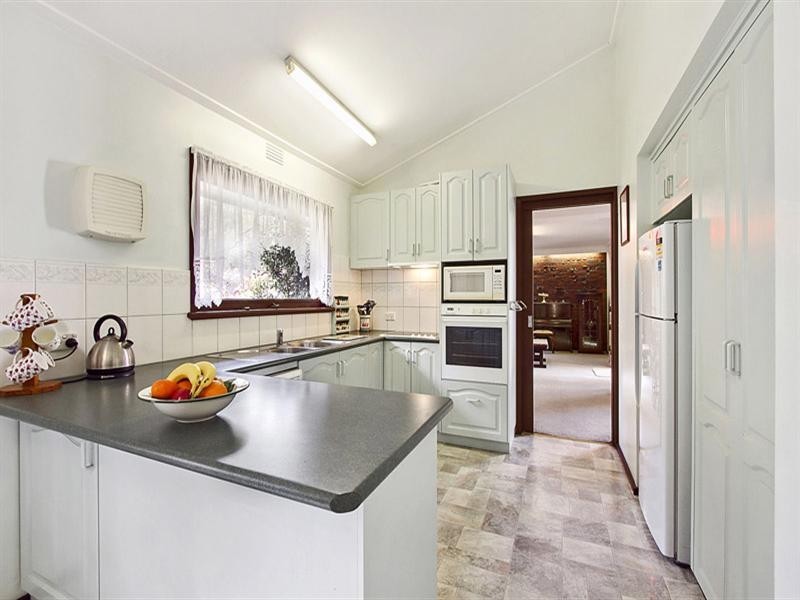 10 Wedge Court, Glen Waverley VIC 3150