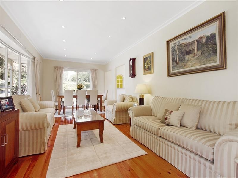 7 Redleaf Way, Wheelers Hill VIC 3150