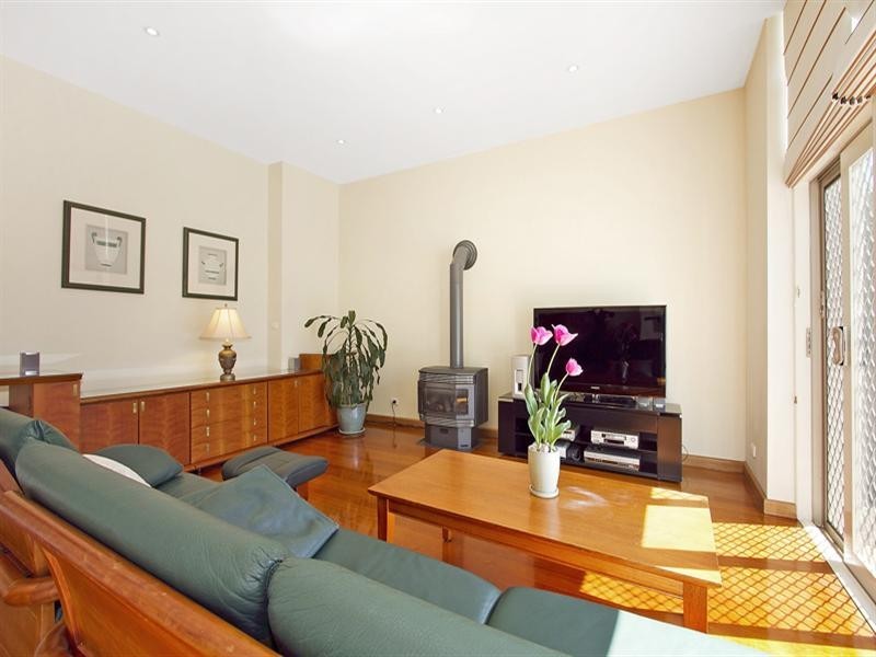 7 Redleaf Way, Wheelers Hill VIC 3150