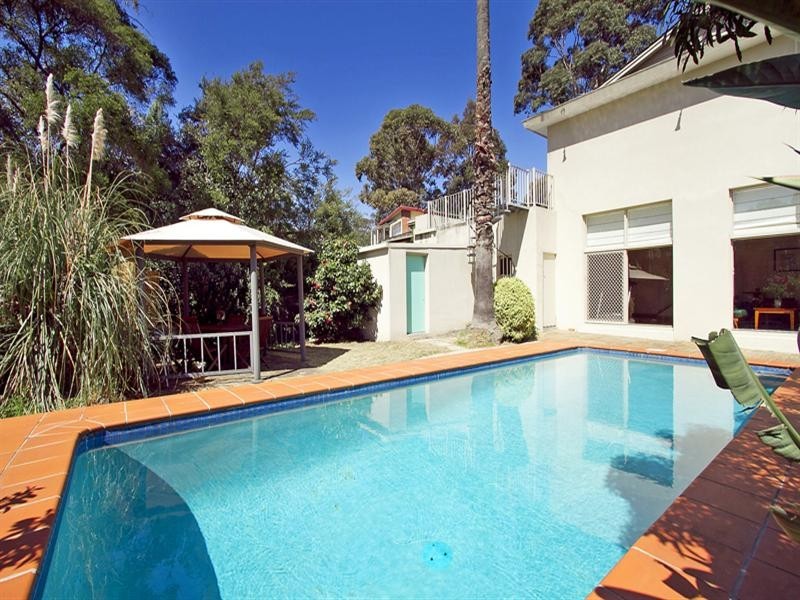 7 Redleaf Way, Wheelers Hill VIC 3150