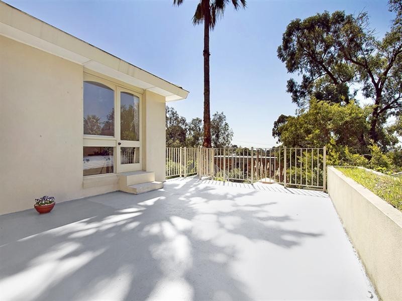 7 Redleaf Way, Wheelers Hill VIC 3150