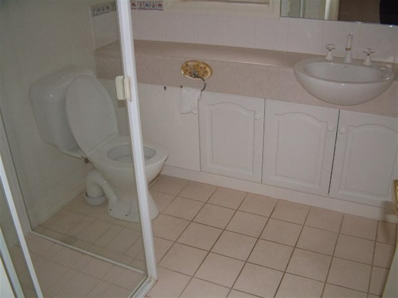 1/60 Avendon Boulevard, Glen Waverley VIC 3150