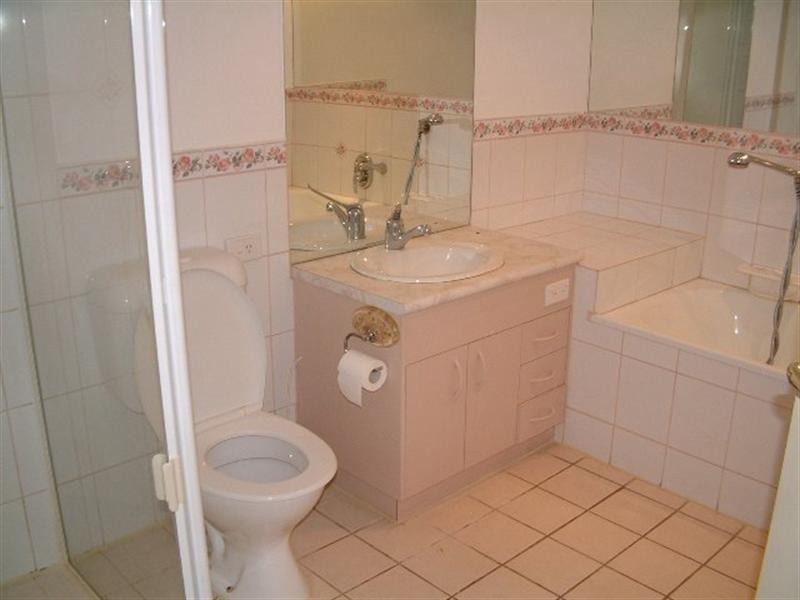 1/60 Avendon Boulevard, Glen Waverley VIC 3150