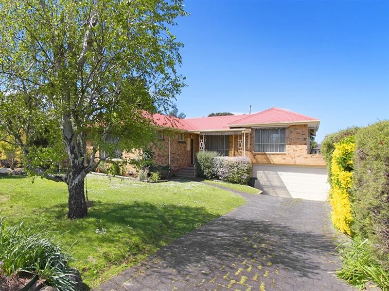 12 Angus Drive, Glen Waverley VIC 3150
