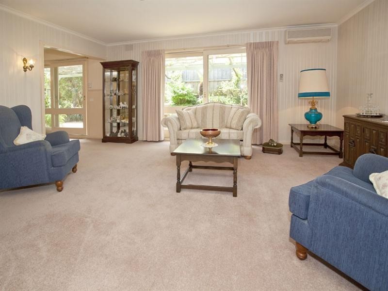 4 Jousting Place, Glen Waverley VIC 3150