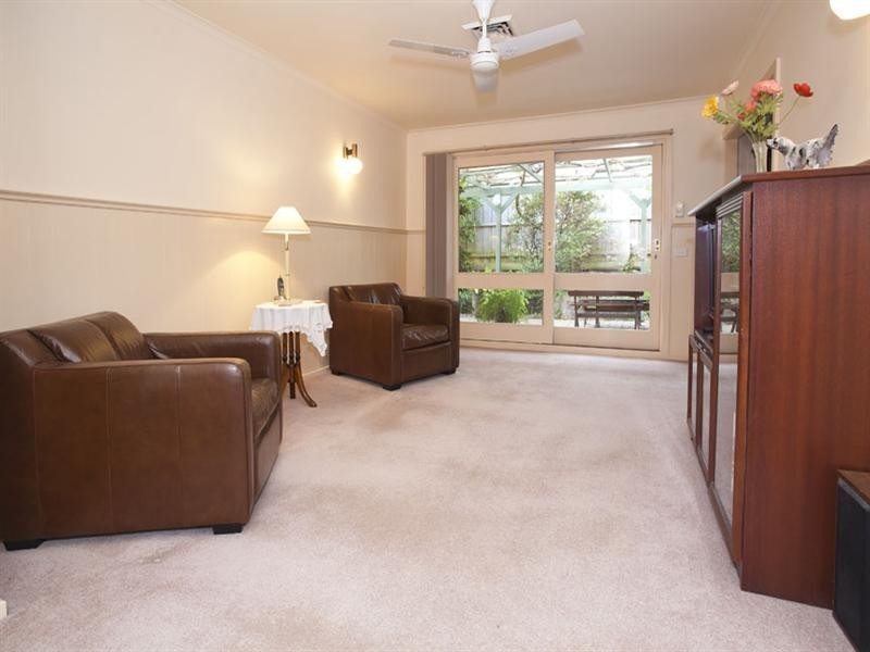 4 Jousting Place, Glen Waverley VIC 3150