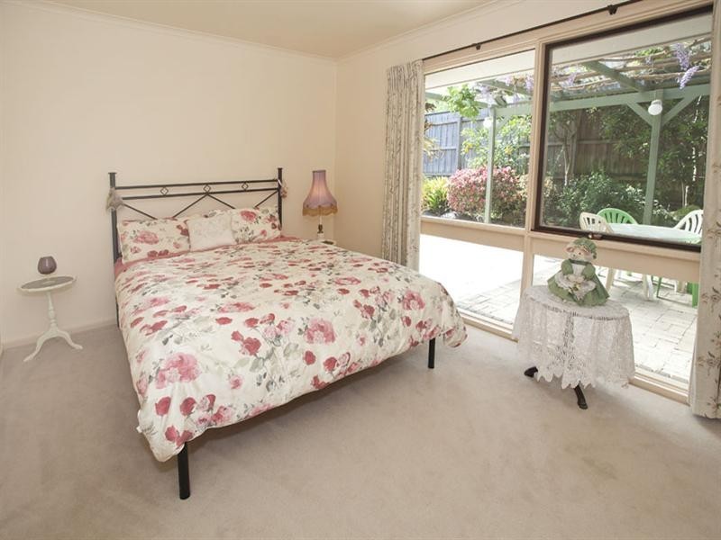 4 Jousting Place, Glen Waverley VIC 3150