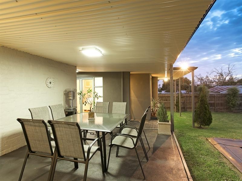 1 Robert Street, Chadstone VIC 3148