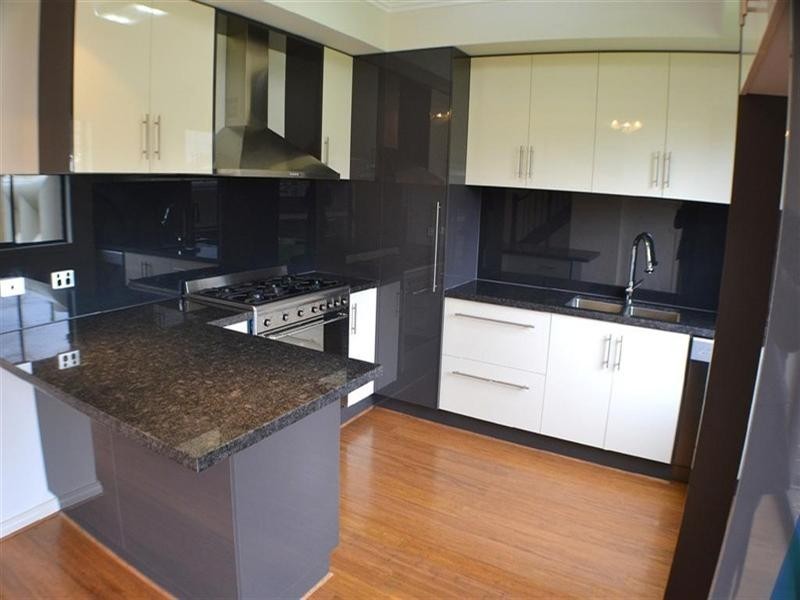 2/1 View Road, Glen Waverley VIC 3150