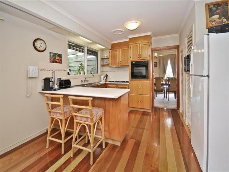 21 Earlwood Drive, Wheelers Hill VIC 3150