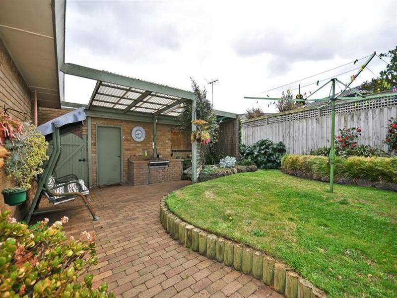 21 Earlwood Drive, Wheelers Hill VIC 3150