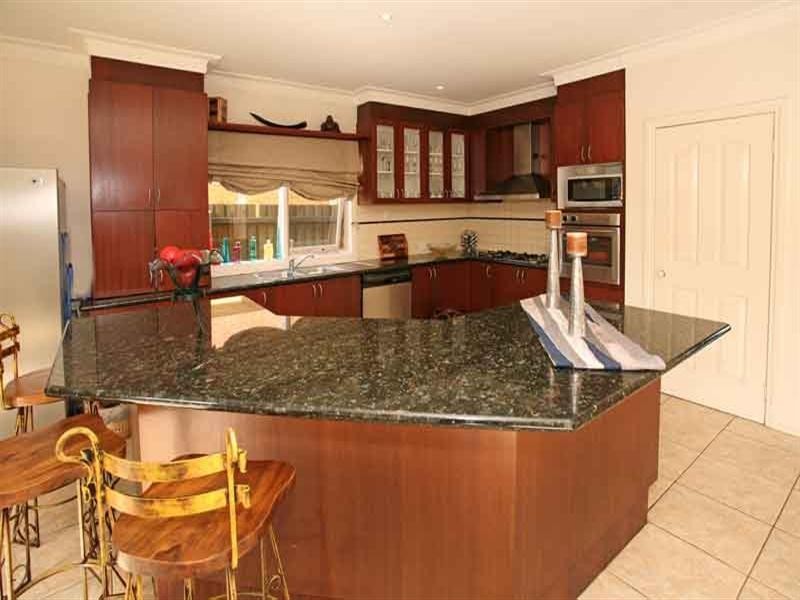 94 Herriotts Boulevard, Glen Waverley VIC 3150