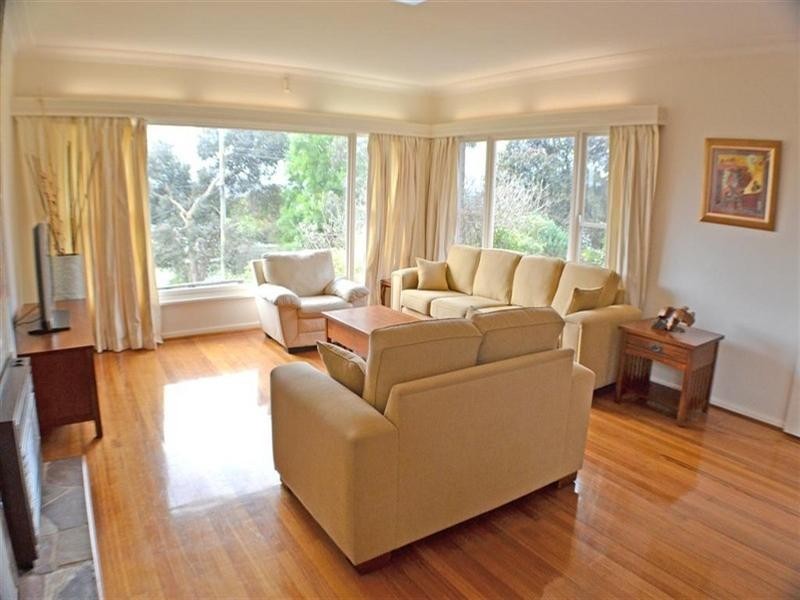 24 Townsend Street, Glen Waverley VIC 3150