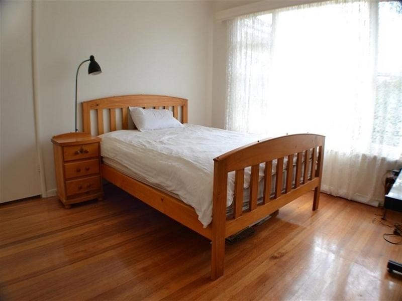 24 Townsend Street, Glen Waverley VIC 3150