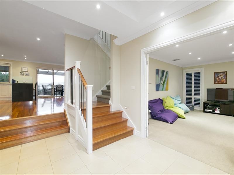 61 Craig Hill Drive, Wheelers Hill VIC 3150