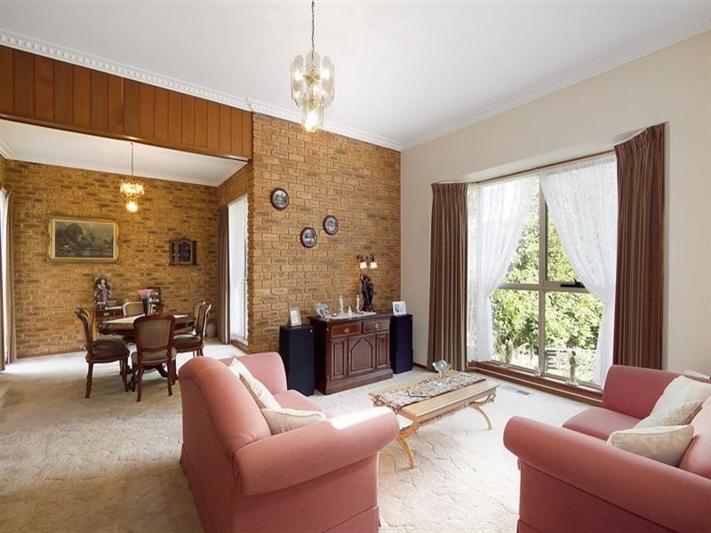 4 Dorene Court, Vermont South VIC 3133