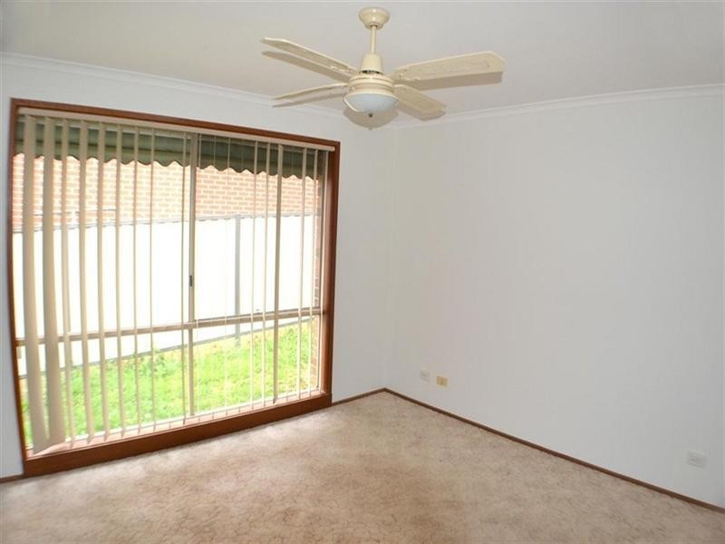 2/3 Roberts Avenue, Mulgrave VIC 3170