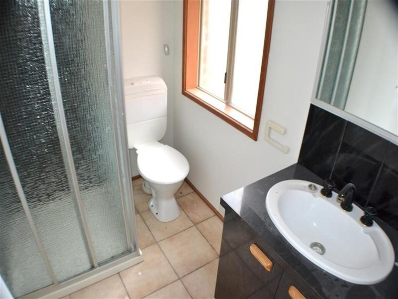 2/3 Roberts Avenue, Mulgrave VIC 3170