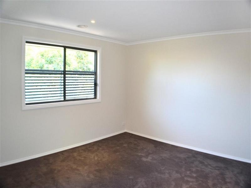 2/5 Folkestone Road, Glen Waverley VIC 3150