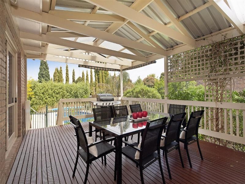 30 Freemantle Drive, Wantirna South VIC 3152