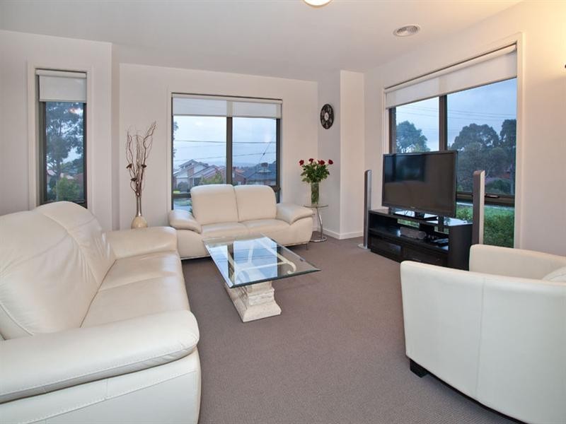 19 Derby Place, Mulgrave VIC 3170