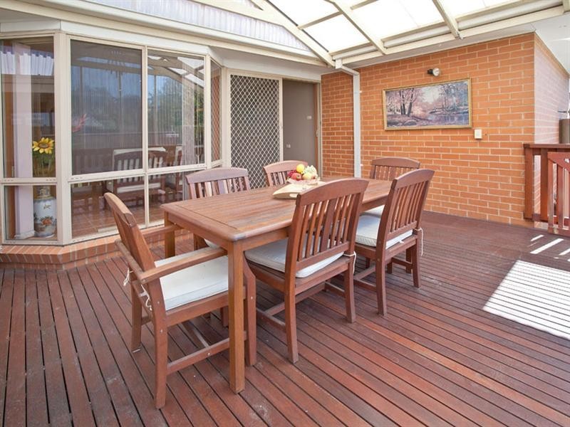 12 Valewood Drive, Mulgrave VIC 3170