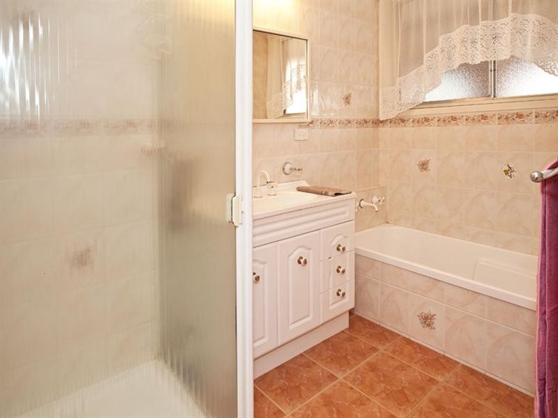 12 Valewood Drive, Mulgrave VIC 3170