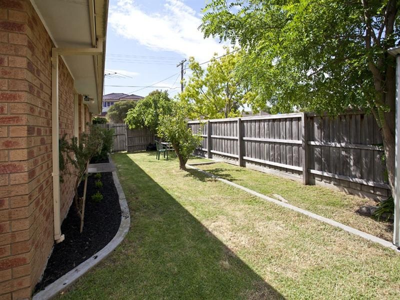 2/8 Studley Street, Mulgrave VIC 3170