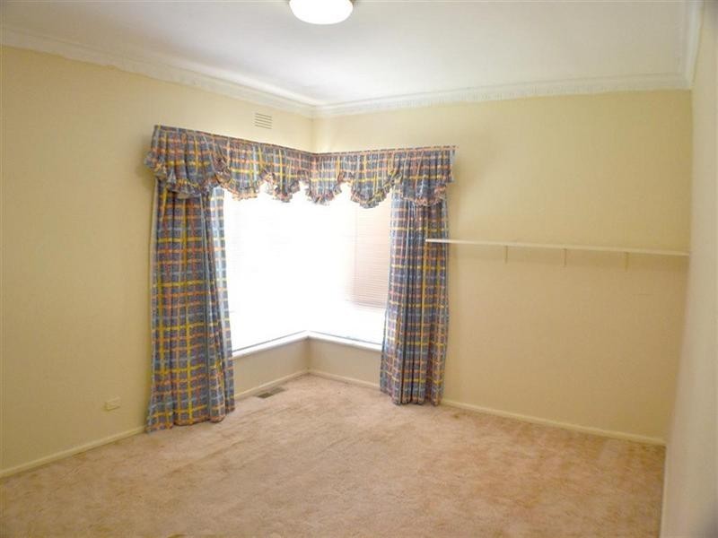 16 Nottingham Street, Glen Waverley VIC 3150