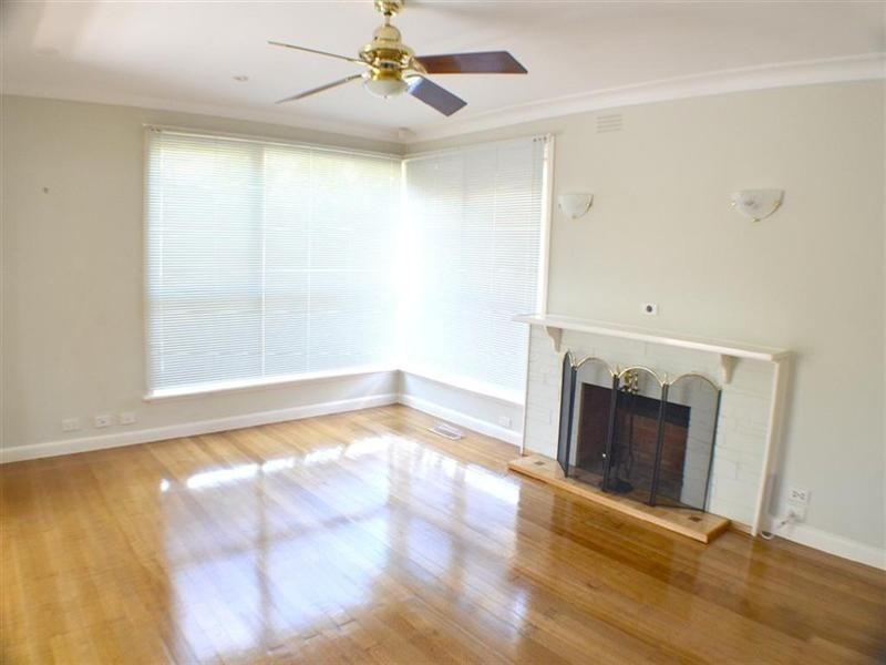 1/9 Cambridge Drive, Glen Waverley VIC 3150