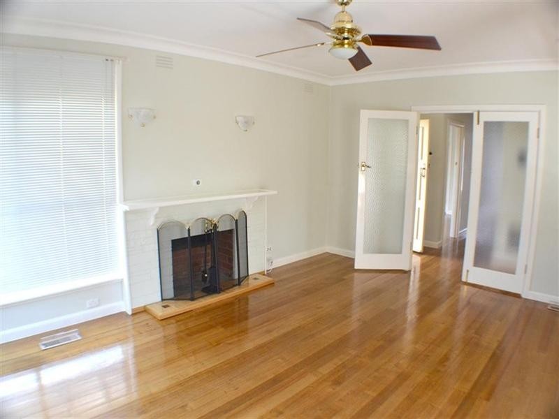 1/9 Cambridge Drive, Glen Waverley VIC 3150