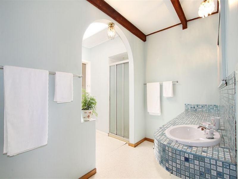 12 Bales Street, Mount Waverley VIC 3149