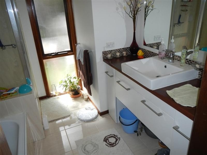 6 Woodlea Place, Ferntree Gully VIC 3156