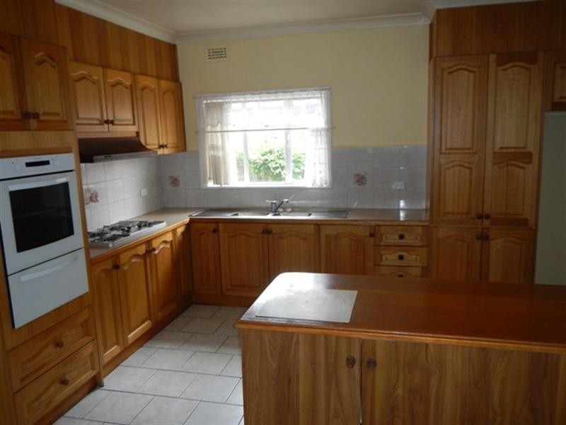 87 Hillview Avenue, Mount Waverley VIC 3149