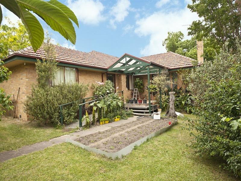 10 Annetta Avenue, Ashburton VIC 3147