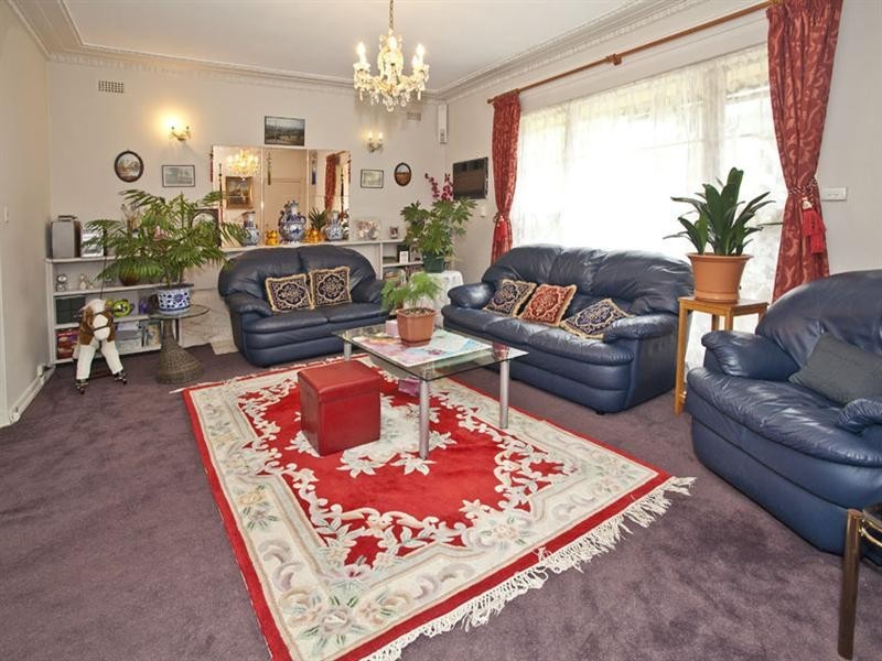 10 Annetta Avenue, Ashburton VIC 3147