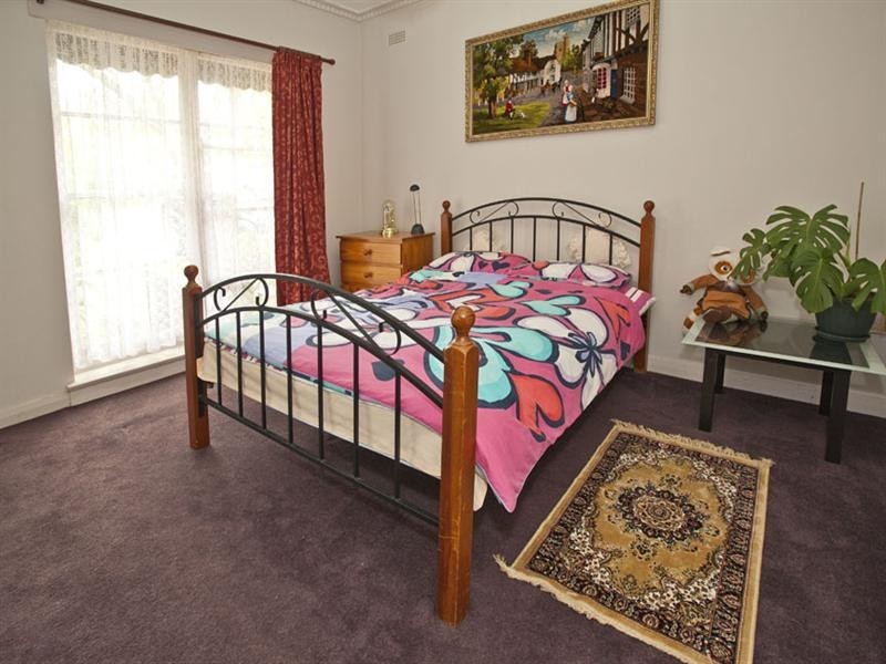 10 Annetta Avenue, Ashburton VIC 3147