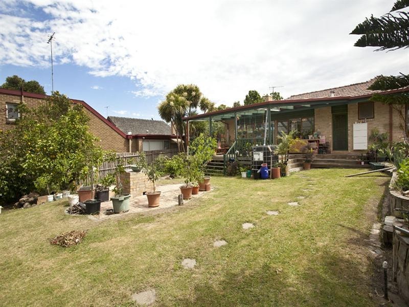 10 Annetta Avenue, Ashburton VIC 3147