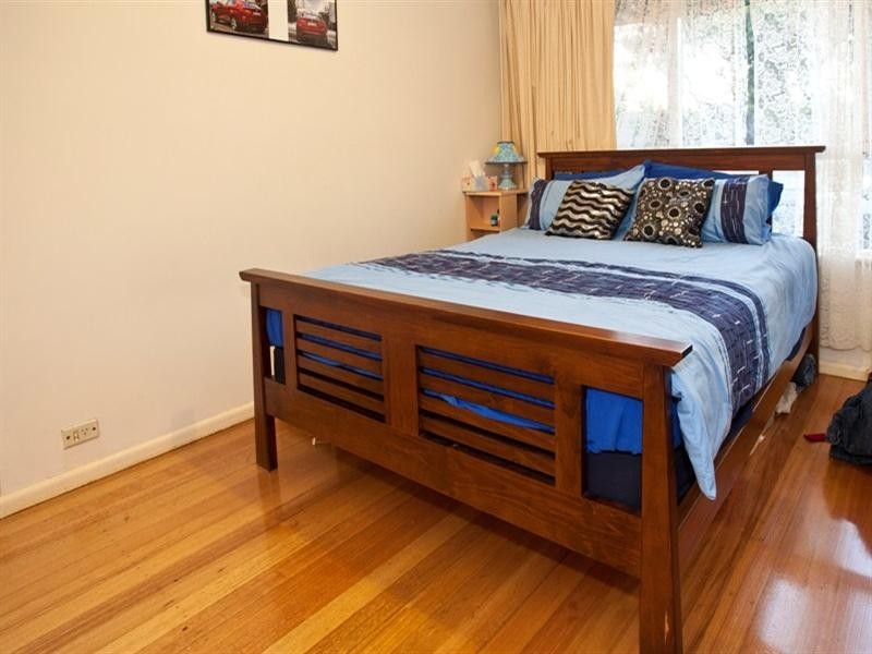 112 Watsons Road, Glen Waverley VIC 3150