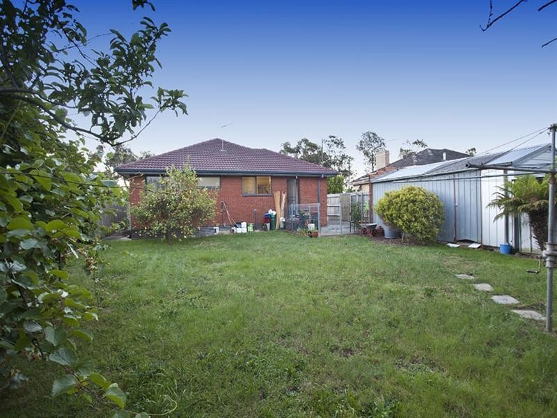 112 Watsons Road, Glen Waverley VIC 3150