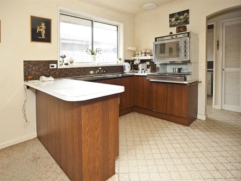 110 King Arthur Drive, Glen Waverley VIC 3150