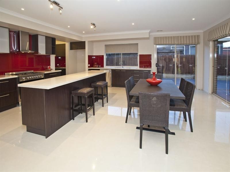 32 Boyanna Road, Glen Waverley VIC 3150