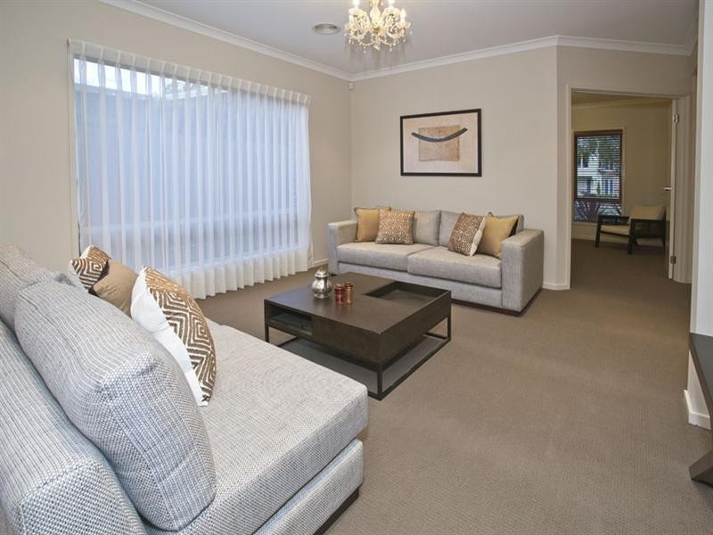 32 Boyanna Road, Glen Waverley VIC 3150