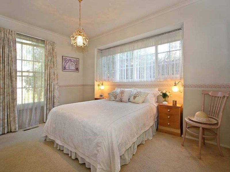 17 Ranfurlie Drive, Glen Waverley VIC 3150