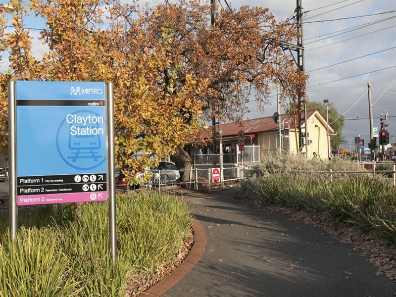 2 Carlson Avenue, Clayton VIC 3168