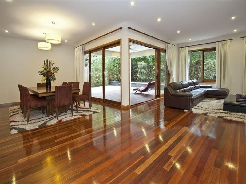 24 Greenways Road, Glen Waverley VIC 3150