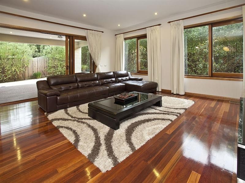 24 Greenways Road, Glen Waverley VIC 3150
