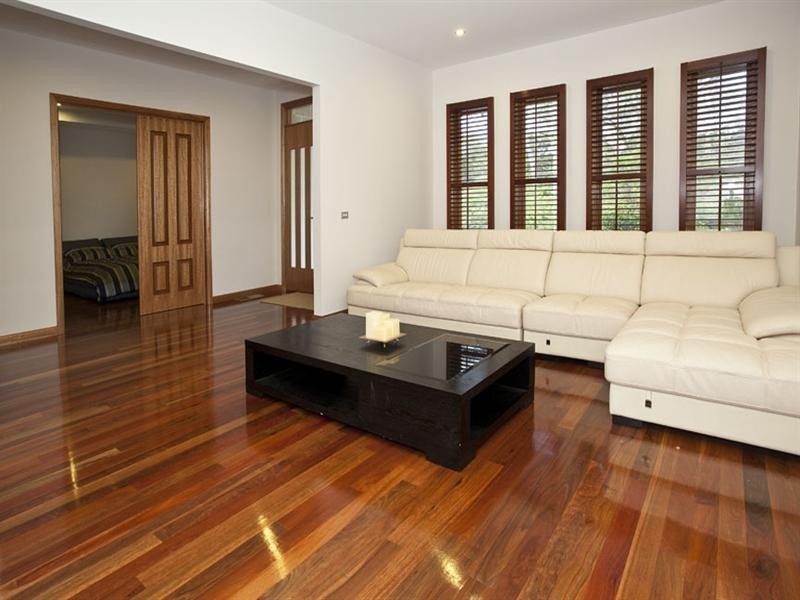 24 Greenways Road, Glen Waverley VIC 3150